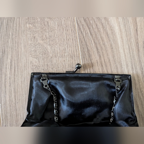 Beaded floral black handbag - Picture 8 of 13